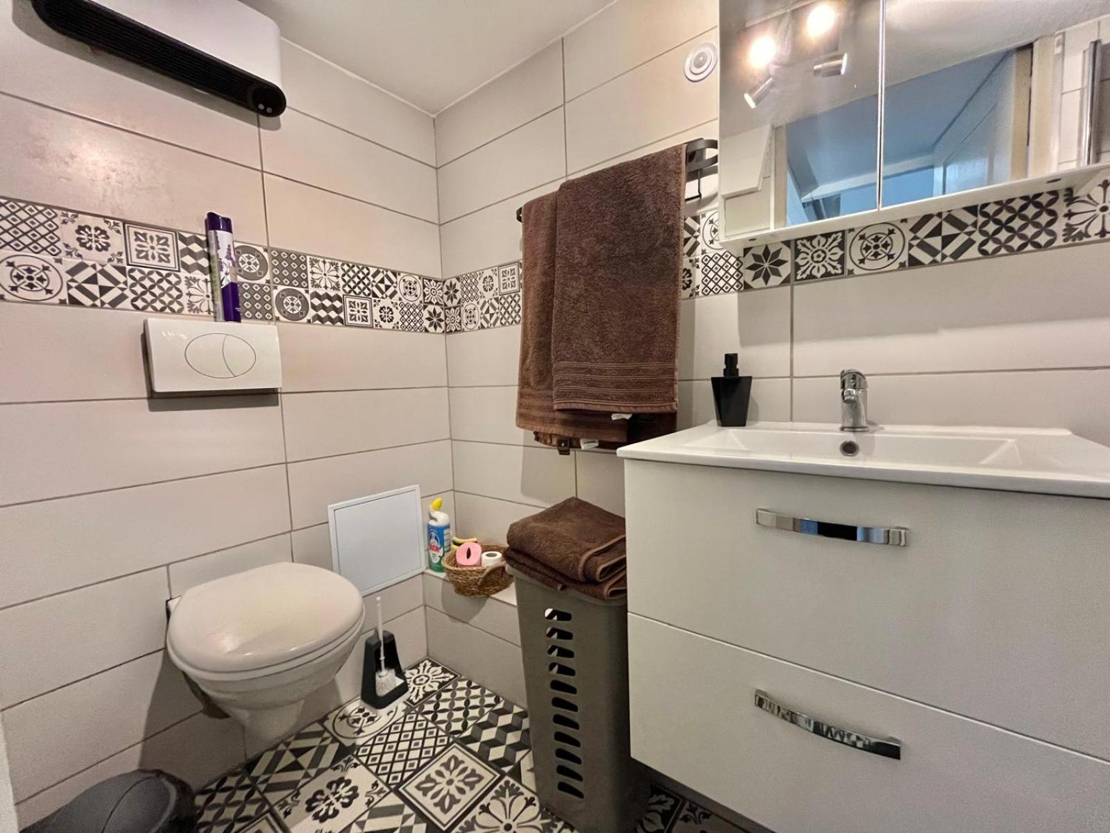 Chez Ben Avec Tout Le Confort Clim Wifi Netflix Gratuit Castres  Buitenkant foto